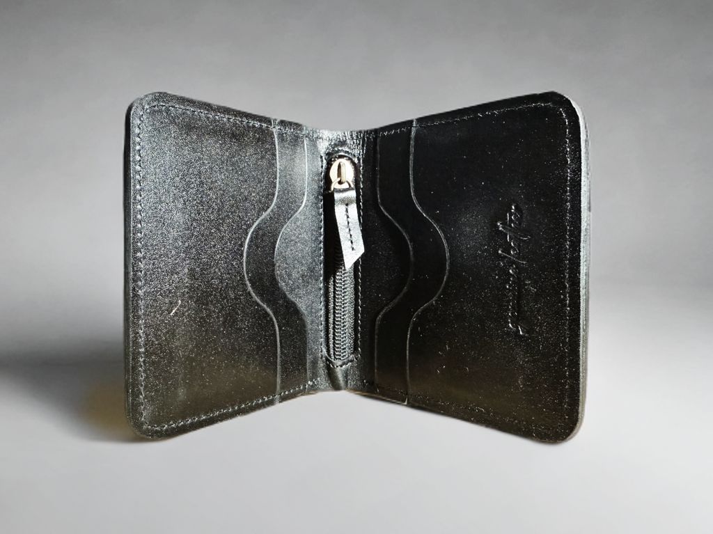 Cartera Signature Zipper