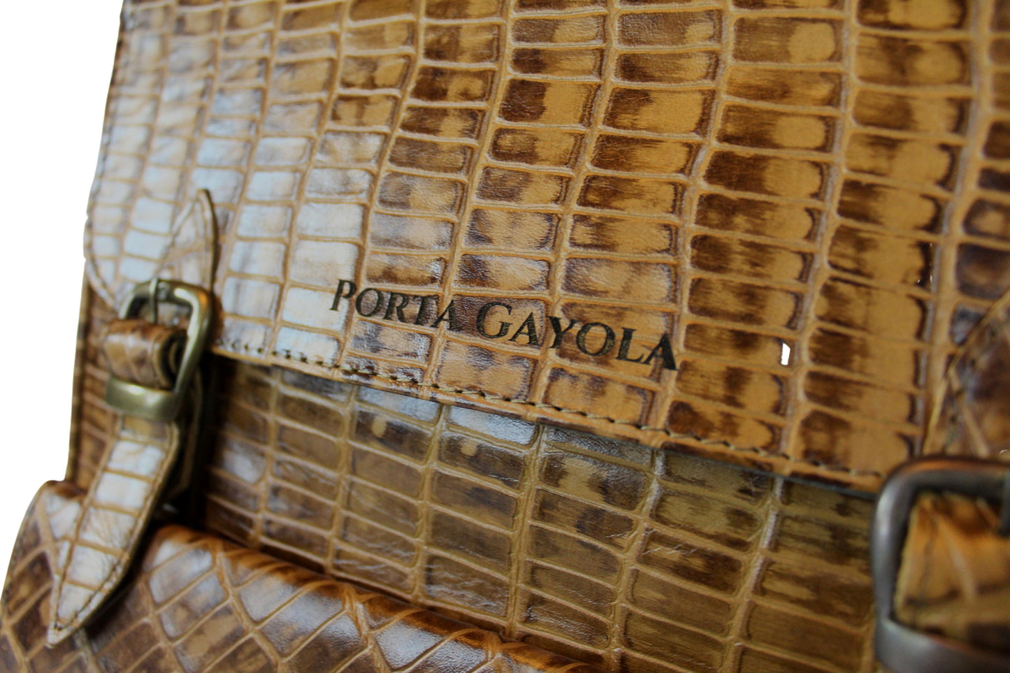 Backpack Vintage. Piel Grabada Croco